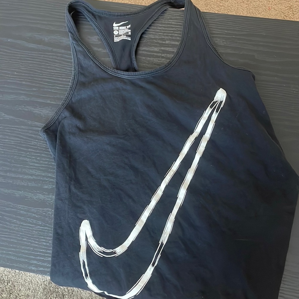 Nike Women’s Black Tank Size Small